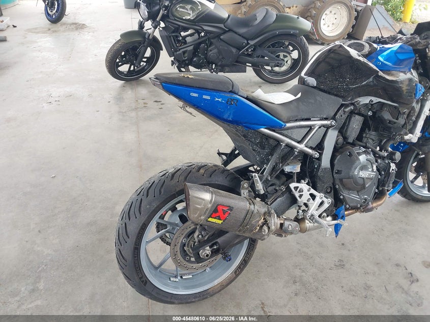2025 SUZUKI GSX800 auction photo 4