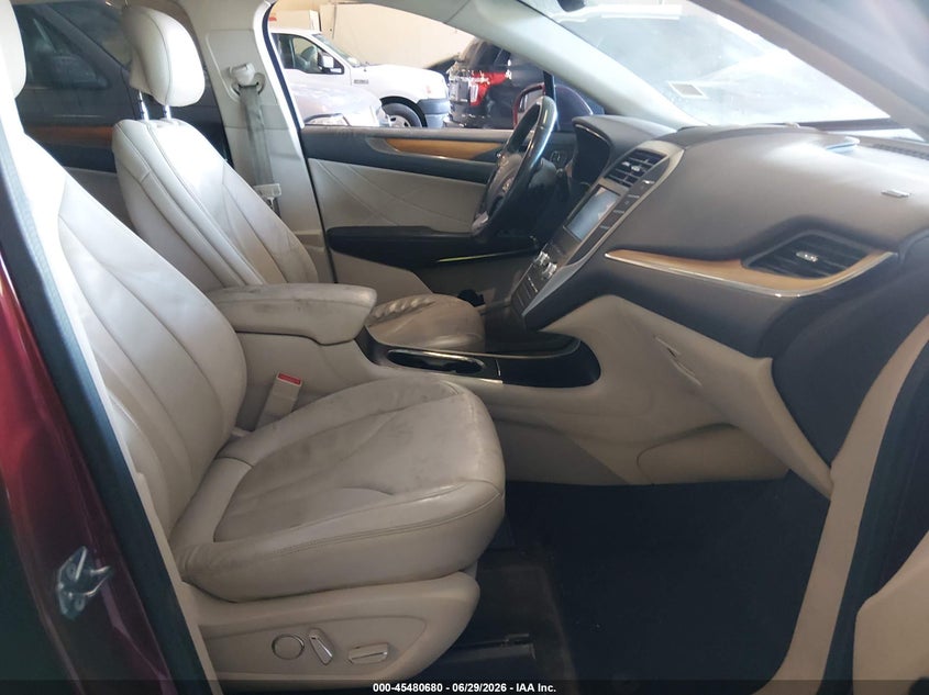 2017 LINCOLN MKC auction photo 5