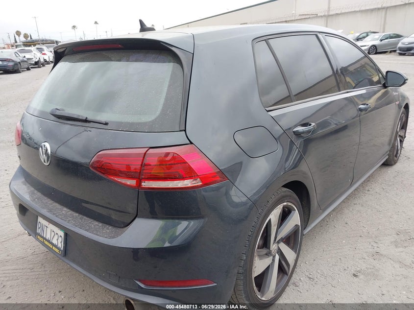 AtlanticExpress - Volkswagen Golf