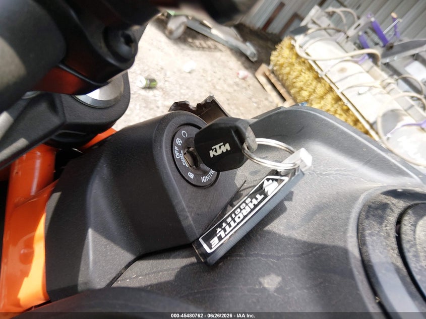 2024 Ktm 390 Duke VIN: MD2JPJ409RN240514 Lot: 45480762