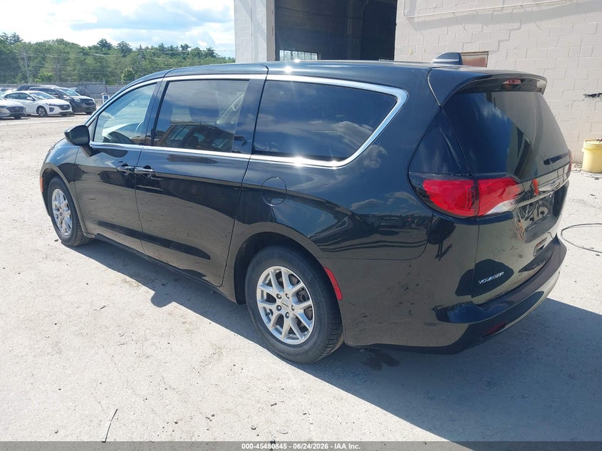 Vin: 2c4rc1cg6nr127782, lot: 45979020, chrysler voyager lx 20223