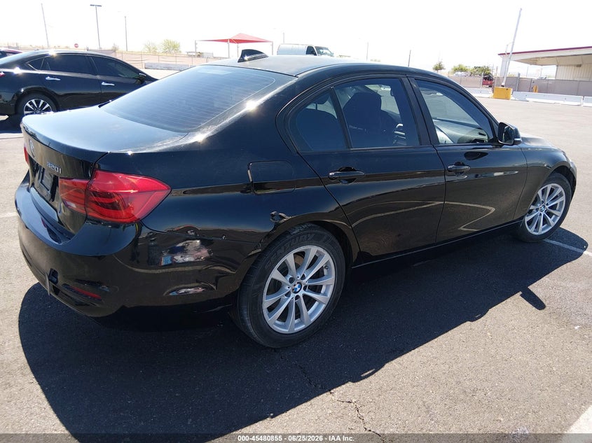 Vin: wba8e1g56gnt99776, lot: 45979030, bmw 320i 20164
