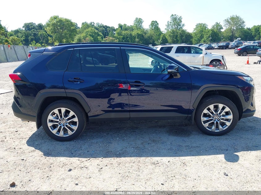 TOYOTA RAV4 - zdjęcie 13