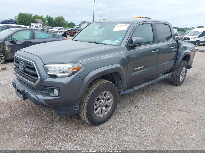 2018 Toyota Tacoma Sr5 V6, Удар сзади, IAAI, VIN 3TMAZ5CN9JM053440 — фото 2