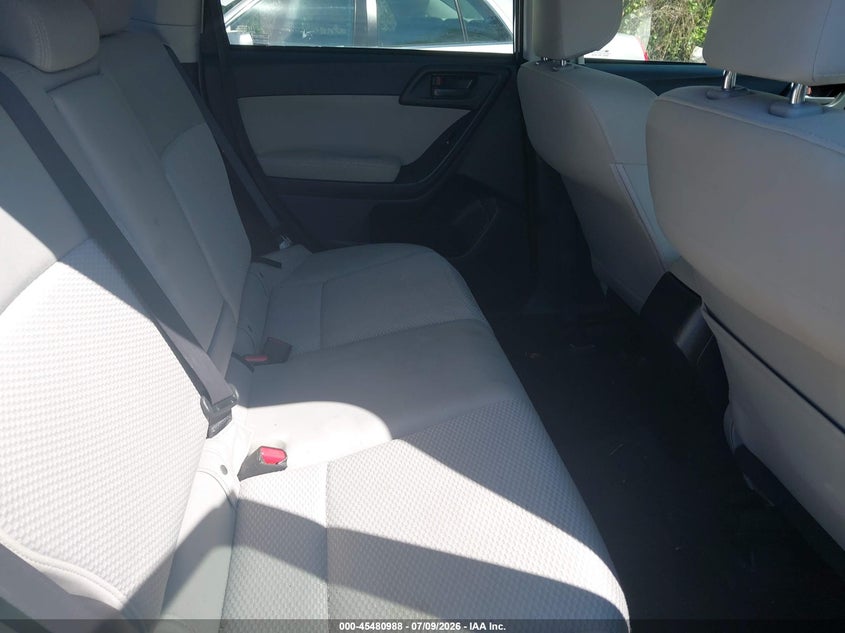 2015 SUBARU FORESTER auction photo 8