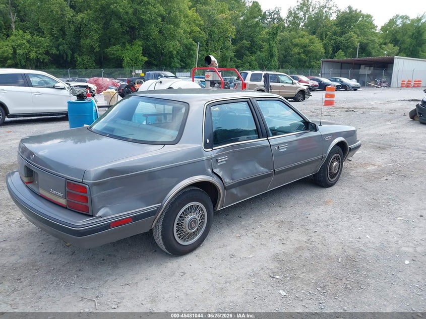 AtlanticExpress - Oldsmobile Cutlass Ciera