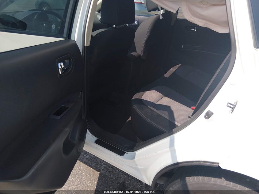 2011 NISSAN ROGUE auction photo 8