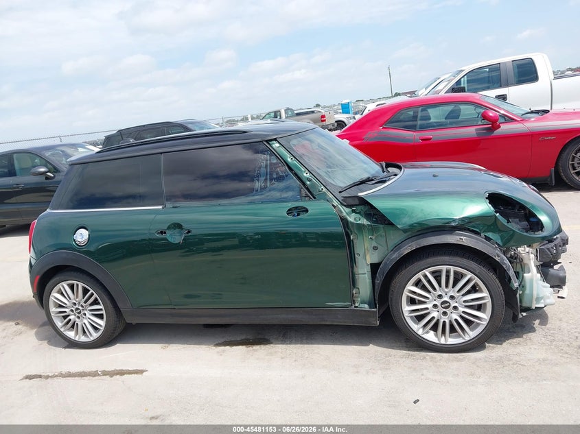 2016 Mini Hardtop Cooper S VIN: WMWXP7C56G2A44044 Lot: 45481153