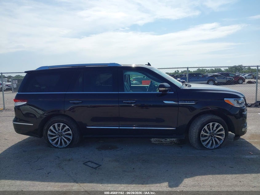 2022 Lincoln Navigator Standard VIN: 5LMJJ2NT2NEL13764 Lot: 45481162