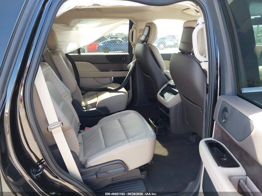 2022 Lincoln Navigator Standard VIN: 5LMJJ2NT2NEL13764 Lot: 45481162