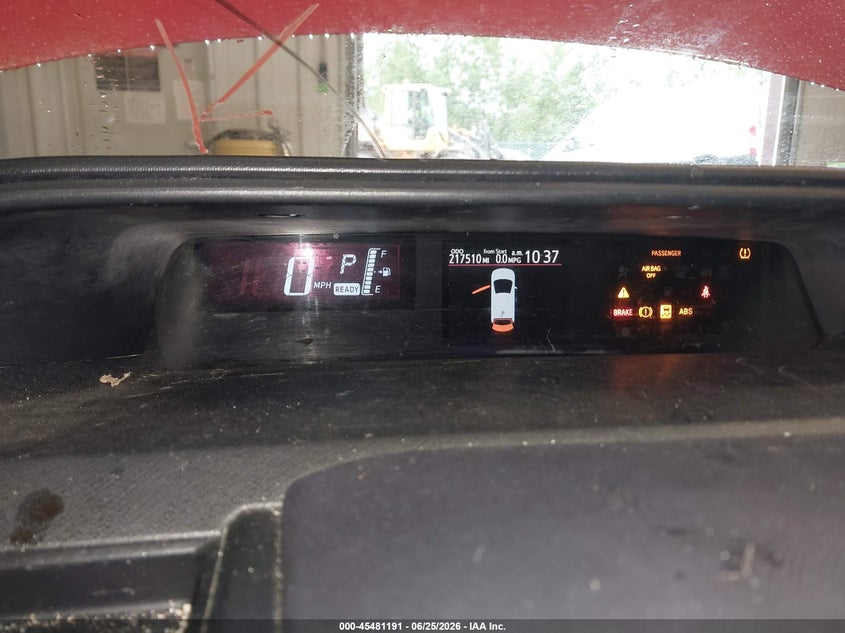 2015 TOYOTA PRIUS C auction photo 7