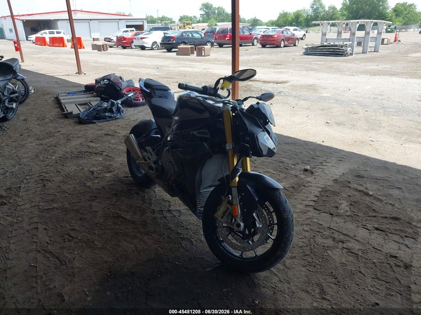 2016 BMW S 1000