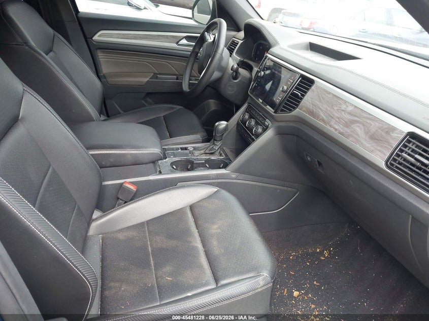 2022 VOLKSWAGEN ATLAS CROSS SPORT auction photo 5