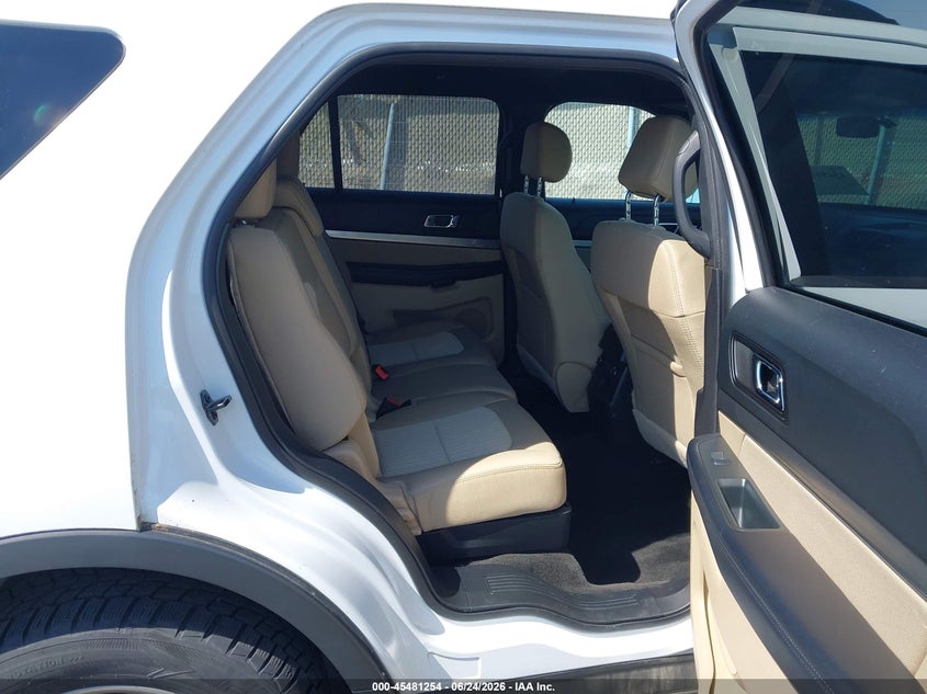 2017 FORD EXPLORER auction photo 8
