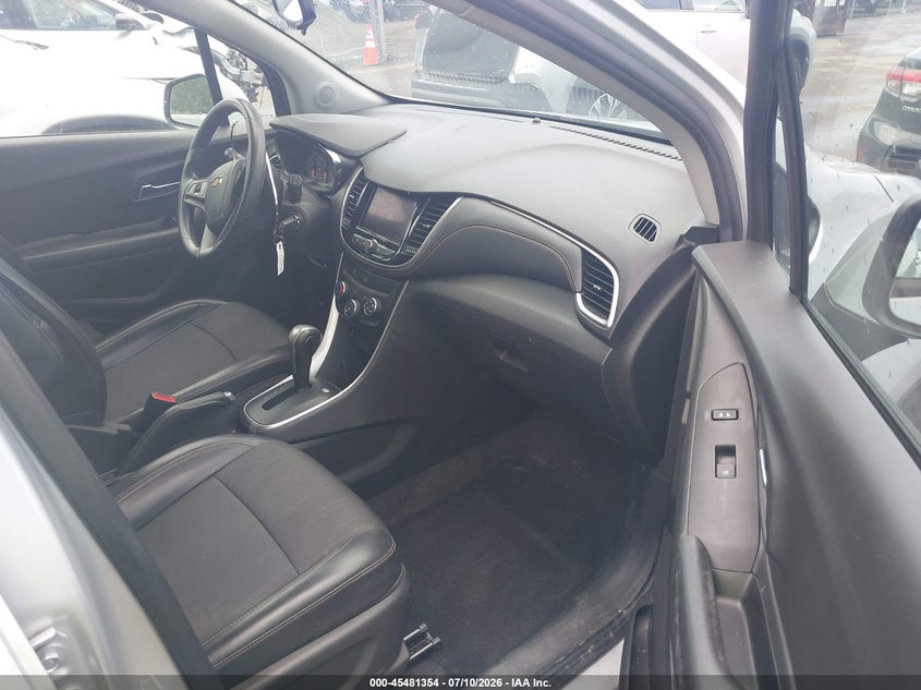 2021 CHEVROLET TRAX auction photo 5