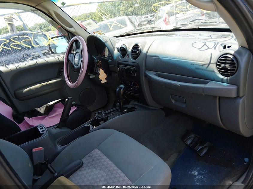 2005 JEEP LIBERTY auction photo 5