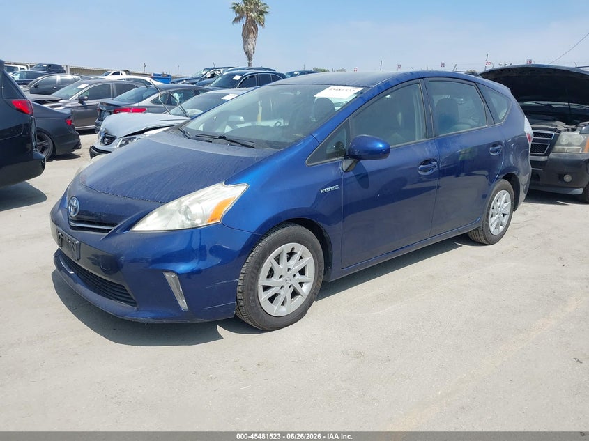2014 Toyota Prius v (+), Unknown, IAAI, VIN JTDZN3EU8E3290547 — photo 2