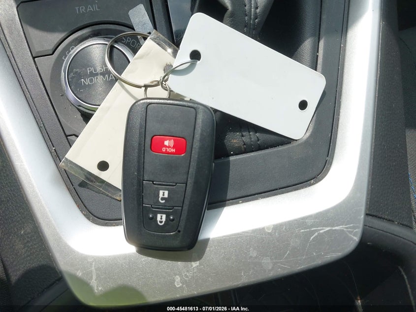 TOYOTA RAV4 HYBRID - zdjęcie 11