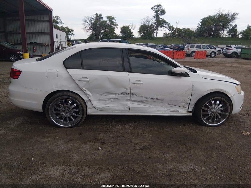 2011 VOLKSWAGEN JETTA auction photo 6