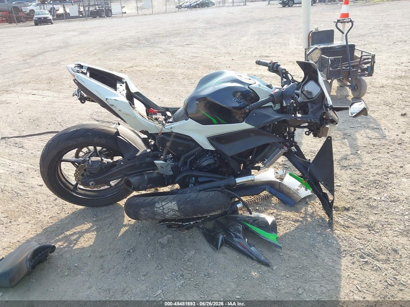 2022 Kawasaki Ex650 N VIN: ML5EXEN1XNDA74409 Lot: 45481693