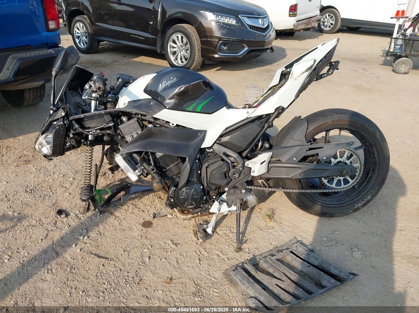 2022 Kawasaki Ex650 N VIN: ML5EXEN1XNDA74409 Lot: 45481693