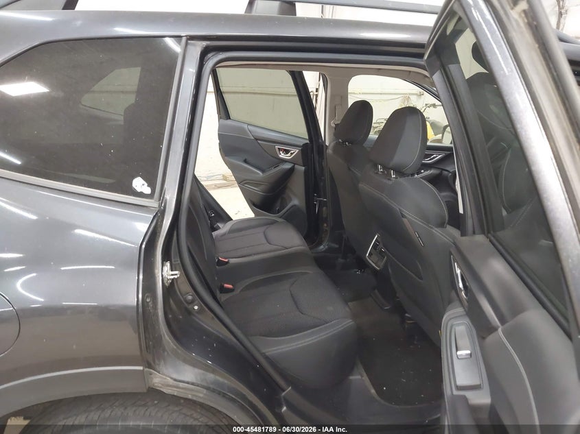 SUBARU FORESTER 2019 VIN JF2SKAEC3KH411345