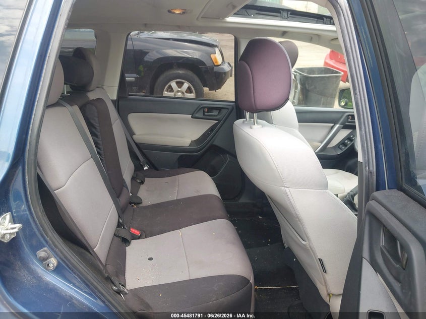 2014 SUBARU FORESTER auction photo 8