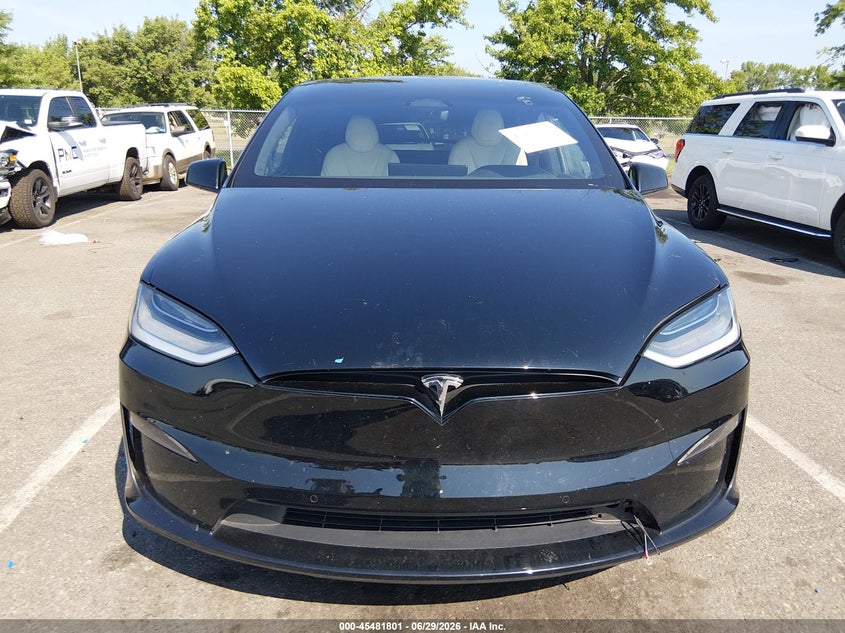 2022 Tesla Model X Plaid Tri Motor All-Wheel Drive VIN: 7SAXCBE6XNF356093 Lot: 45481801