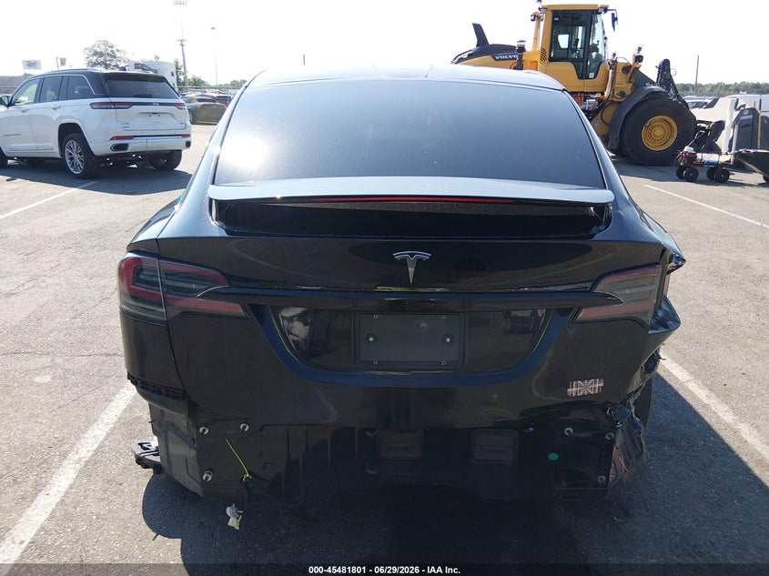 2022 Tesla Model X Plaid Tri Motor All-Wheel Drive VIN: 7SAXCBE6XNF356093 Lot: 45481801