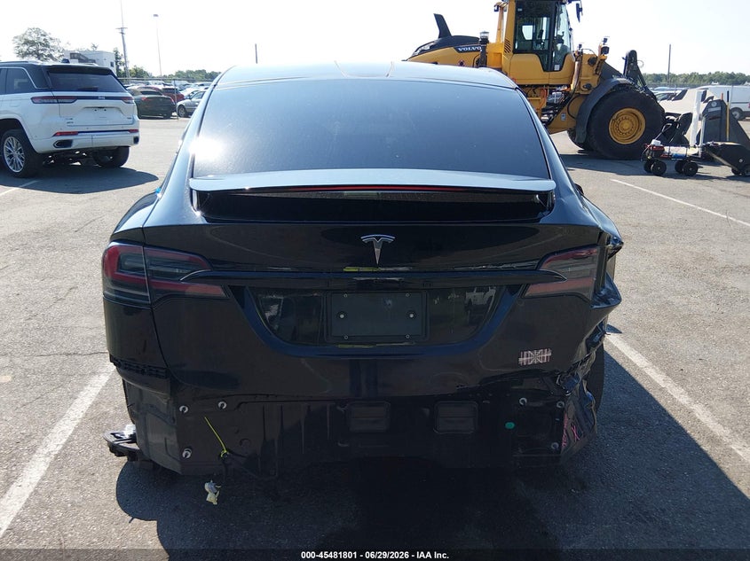 2022 Tesla Model X Plaid Tri Motor All-Wheel Drive VIN: 7SAXCBE6XNF356093 Lot: 45481801