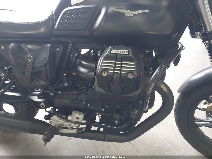 2017 Moto Guzzi V7 Iii Stone VIN: ZGULDU003HM000231 Lot: 45481832