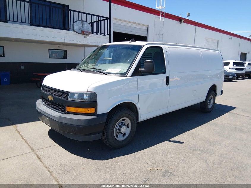 Vin: 1gczghfp9l1128404, lot: 45980081, chevrolet express cargo rwd 3500 extended wheelbase wt 20202