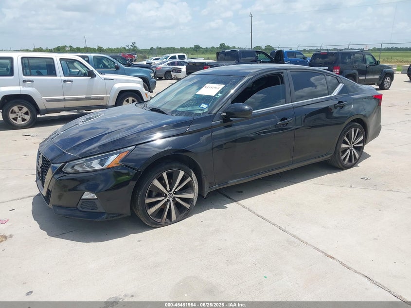 2020 Nissan Altima, Right Side, IAAI, VIN 1N4BL4CV1LC155471 — photo 2