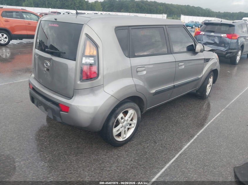 2010 KIA SOUL auction photo 4