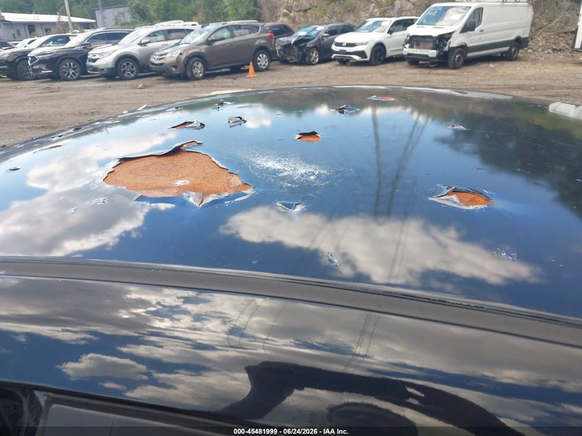 2013 HYUNDAI ELANTRA auction photo 6