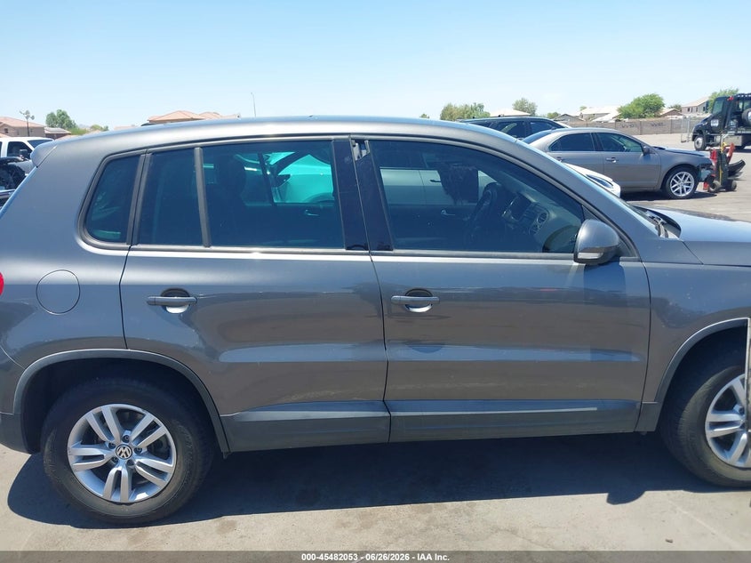 2013 Volkswagen Tiguan S VIN: WVGBV3AX0DW613757 Lot: 45482053