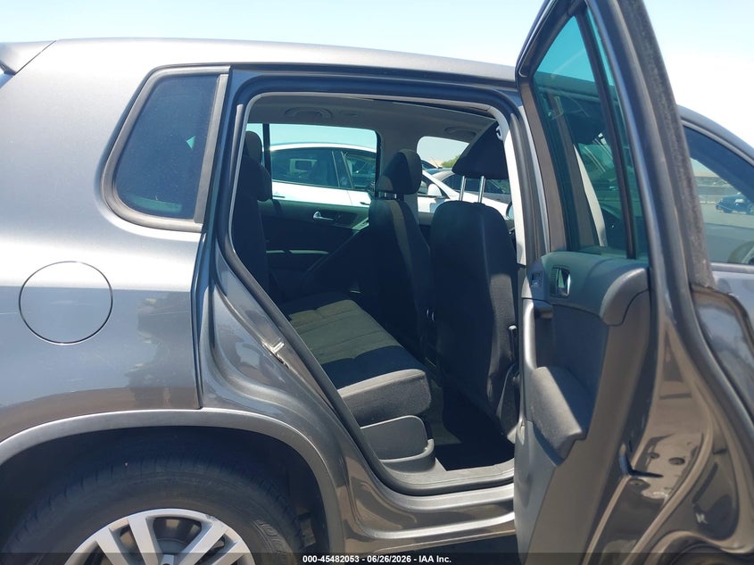 2013 VOLKSWAGEN TIGUAN auction photo 8