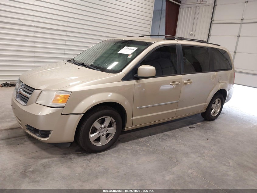 2D4RN5DX4AR190179 2010 Dodge Grand Caravan Sxt photo 1