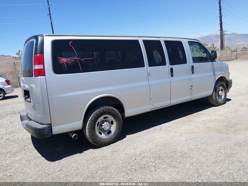 Vin: 1gazgnfpxl1234478, lot: 45980311, chevrolet express passenger rwd 3500 extended wheelbase ls 20204