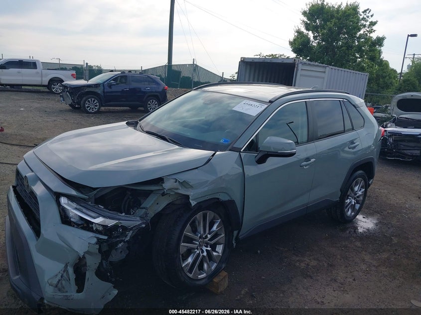 2022 TOYOTA RAV4 auction photo 2