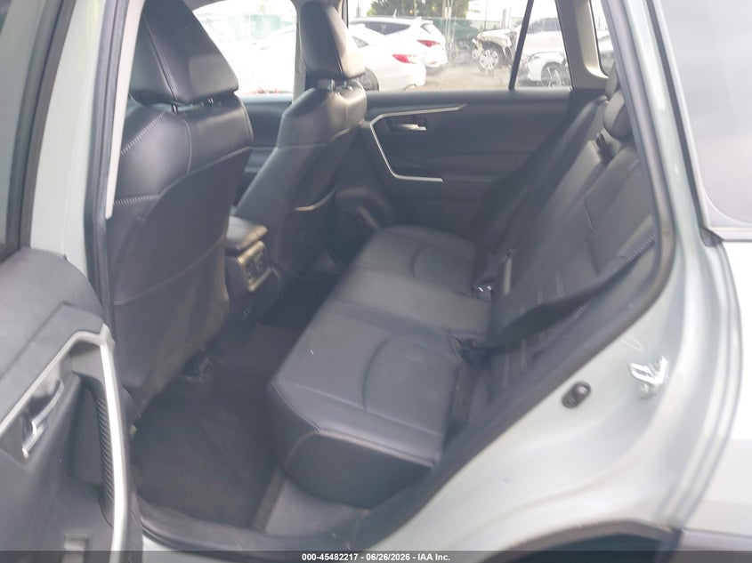 2022 TOYOTA RAV4 auction photo 8