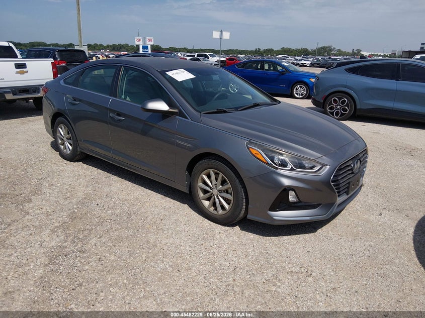 Vin: 5npe24aa7kh774962, lot: 45980404, hyundai sonata eco 2019 img_1