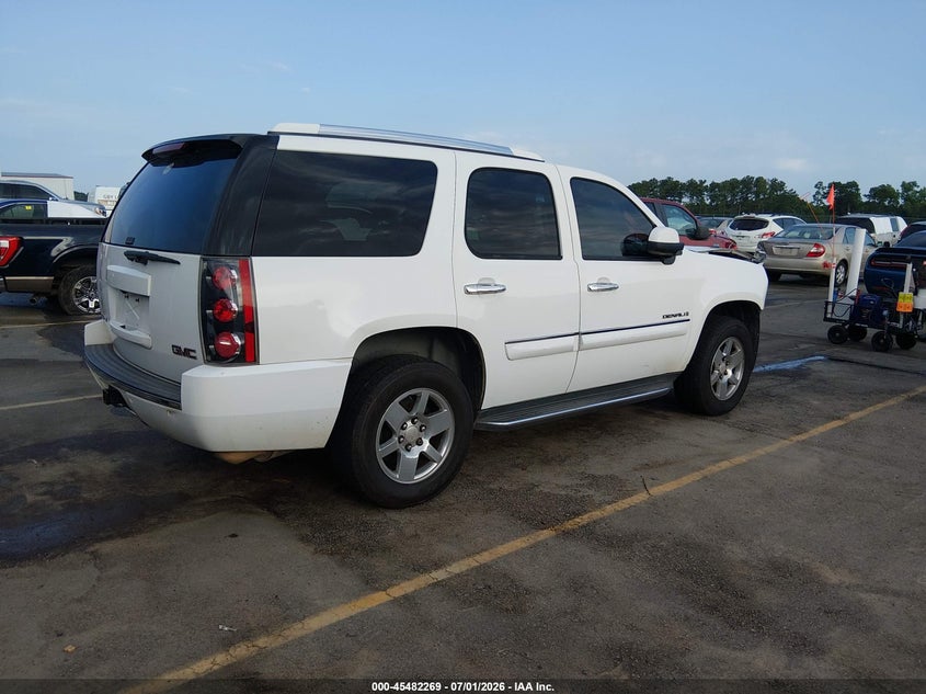 2008 GMC YUKON auction photo 4