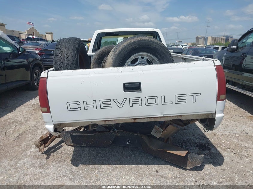 1990 Chevrolet Gmt-400 C2500 VIN: 1GCGC24K5LE145930 Lot: 45482280