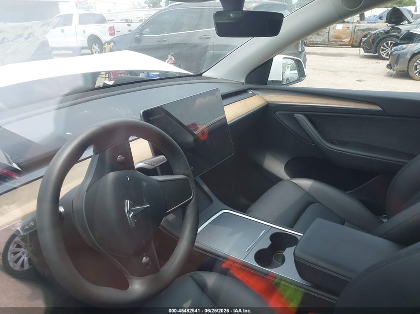 2022 TESLA MODEL Y auction photo 7