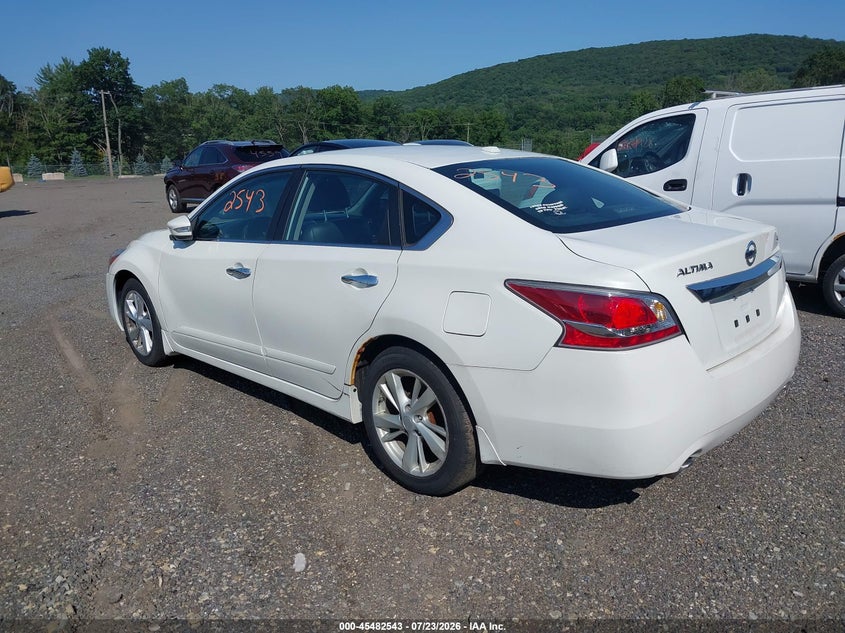 NISSAN ALTIMA 2015 VIN 1N4AL3AP5FN407404