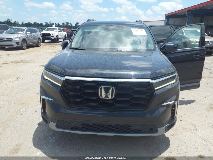 2023 HONDA PILOT auction photo 6