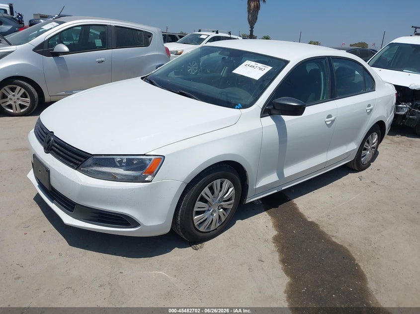 3VW2K7AJ7EM409603 2014 Volkswagen Jetta 2.0l S photo 1