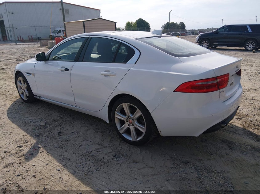 Vin: sajad4bg3ha971141, lot: 45980907, jaguar xe 25t premium 20173