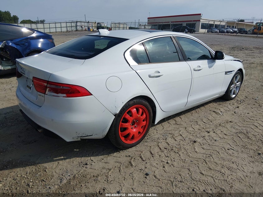 Vin: sajad4bg3ha971141, lot: 45980907, jaguar xe 25t premium 20174